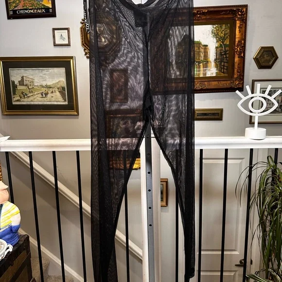 NWT Sympli Black Mesh Barely Legging LONG Size
14 Sheer Layering Made in Canada - Picture 11 of 11